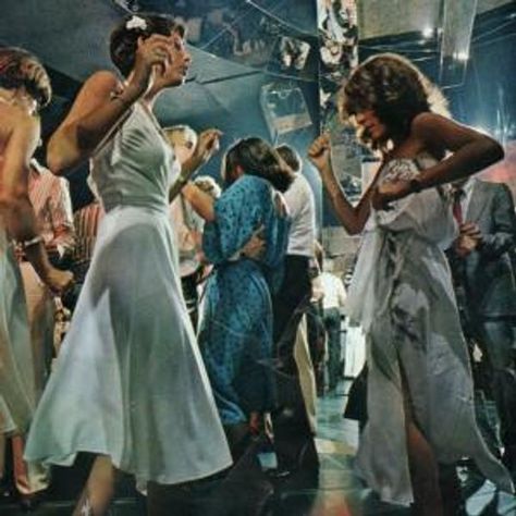 Spaghetti Disco - 70's Italian Disco Grooves by R u m p e L | Mixcloud 70s Outfits Ideas, 70s Disco Outfit, Disco Shoes, 70s Fashion Disco, Disco 70s, Disco Fashion, Creatures Of Comfort, Italo Disco, Fashion 70s