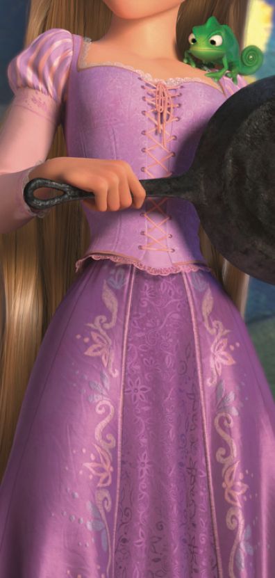 Fine detailing in Rapunzel's dress Tangled Dress, Rapunzel Outfit, Rapunzel Cosplay, Rapunzel Costume, Rapunzel Disney, Rapunzel Dress, Disney Princess Rapunzel, Diy Kostüm, Princess Rapunzel