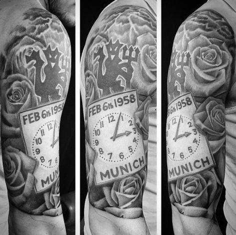 40 Manchester United Tattoo Designs For Men - Soccer Ideas Manchester United Tattoo, Man Utd Tattoo, Manchester Tattoo, Ant Tattoo, Rip Tattoo, Girl Thigh Tattoos, Clock Tattoo Design, Men Tattoos Arm Sleeve, Trash Polka Tattoo