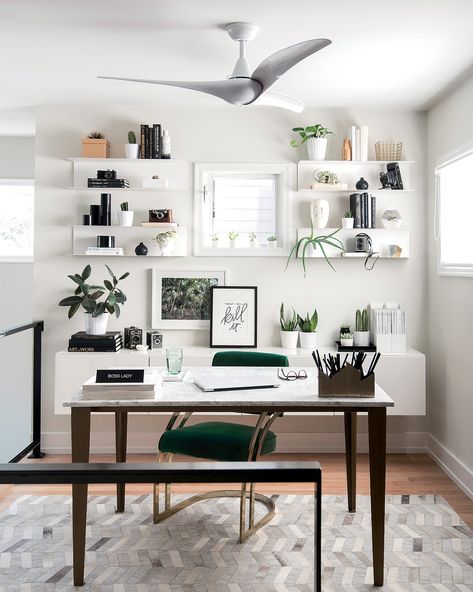 Black And White Home Office, Black And White Office, Work Office Decor, White Office, Home Office Space, Home Desk, Office Inspiration, White Decor, Chic Home