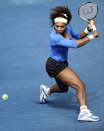 Serena Williams Tennis Pose, Venus And Serena Williams, Action Pose Reference, Anatomy Poses, Female Pose Reference, Body Reference Poses, Human Poses Reference, Figure Poses, Human Poses