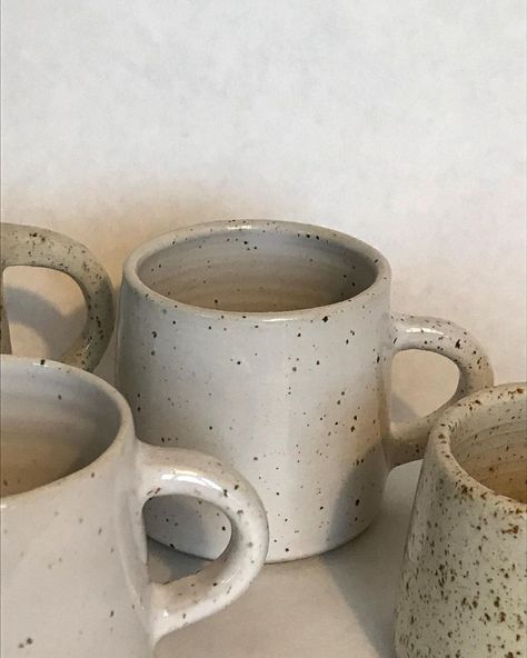 Ceramics by Studio_Spek on Instagram: “A double layer of white glossy glaze over speckled clay creates a subtle finish @studio_spek” Speckled Clay Pottery, Speckled Ceramics, Winter Ceramics, Speckled Pottery, Speckle Glaze, Pottery Glaze, Speckled Clay, Pottery Glazes, Store Interior