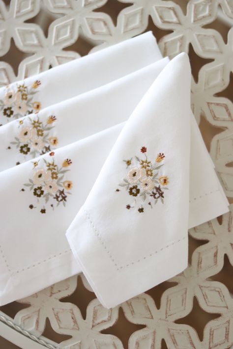 For autumnal gatherings, a casual TV dinner or formal dining, our Artisan Napkin is a beautiful way to elevate your dining experiences. Made from 100% cotton in India, stitched with detail and care from edge to edge. Individually embroidered with our beautiful Harvest design in house. Perfect for gifting or hosting. 100% Cotton, 200gsm 50 x 50cm Hemstitch edge Embroidery detailing Made to order Machine washable Set of 4 Linen Placemats Embroidery, Napkin Embroidery Ideas, Embroidery Business Ideas, Houses Embroidery, Machine Embroidery Ideas, Embroidery Gift Ideas, Napkins Embroidery, Napkin Embroidery, Hand Embroidered Napkins