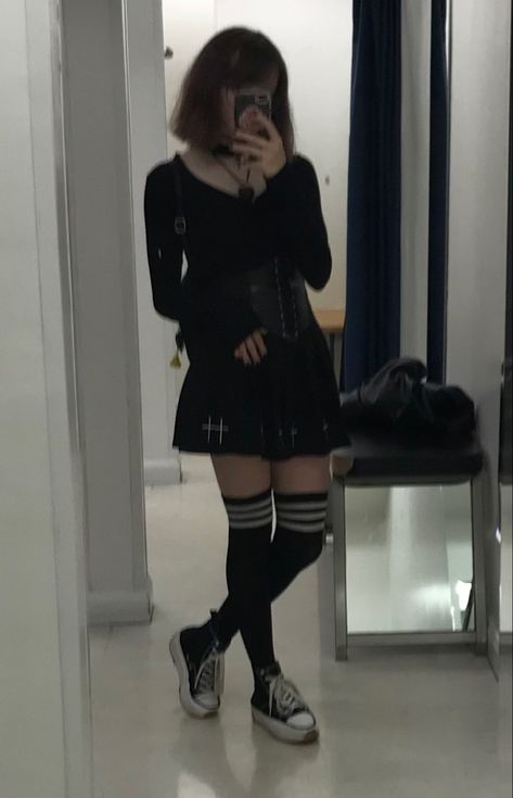 Emo girl outfit gothic choker corset thigh high socks Thigh High Socks Outfit Aesthetic, Thigh High Socks Outfit Grunge, Striped Socks Outfit, Thigh High Socks Outfits, Outfits With Thigh High Socks, Skirt With Thigh High Socks, Thigh High Socks Aesthetic, Shy Aesthetic, Thigh Highs And Skirt