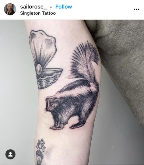 Skunk Tattoo Simple, Skunk Tattoo, Baby Skunks, Sleeves Ideas, Simple Tattoos, Beautiful Tattoos, Skull Tattoo, Art Tattoo, Tatting