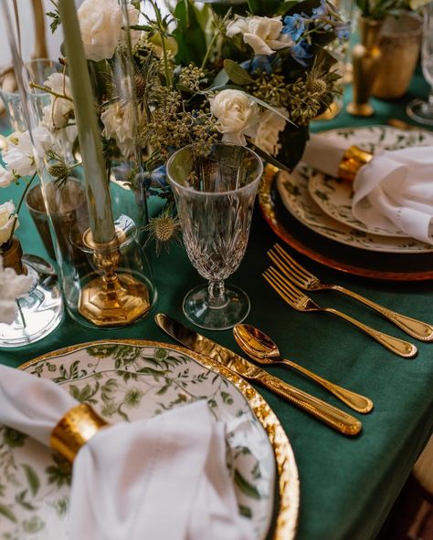 We cannot get over the blend of greens, golds, with the pop of blue in Annie and Palmer’s floral arrangements! 😍 Their chosen color palette, paired with patterns and textures, is stunning! If you are struggling with how to bring your perfect wedding vision to life, our design questionnaire and mood boards are here to bridge that gap and make your dream a reality. With over 12 years of experience, you can trust us to take your ideas and bring them to life! Venue: @_castleladyhawke Planner:... Dark Green And Blue Wedding, Wedding Mood Board Color Palettes, Gold Color Palette Wedding, Green Blue Wedding, Gold And Green Wedding, Green Gold Weddings, Blue Green Wedding, Jewel Tone Wedding, Green Wedding Colors