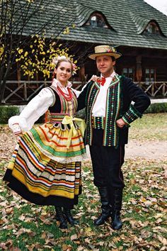 Australia Poland Traditions, Polish Traditional Costume, Polish Folklore, Poland Fashion, Folklore Fashion, Polish Heritage, Polish Girl, Costumes Around The World, Australia Clothes