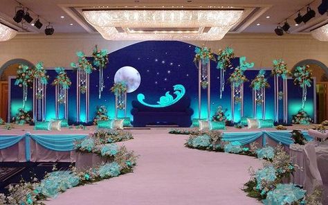 asian wedding stage Reception Stage Decoration, Wedding Reception Stage, Stage Decoration Ideas, Indian Wedding Stage, Best Wedding Reception, Reception Stage, Reception Stage Decor, Wedding Stage Backdrop, Wedding Stage Decor