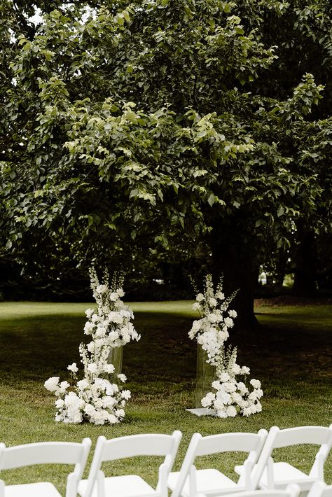 A Mewburn Park Wedding: Heritage Meets Contemporary Wedding Ceremony Florals Altars, Pedestal Arch Wedding, Floral Alter Wedding, Wedding Altar Pedestal Flowers, Wedding Altar Decorations Outdoor, Flower Garden Wedding Ceremony, Wedding Alter Ideas Outside, White Flower Wedding Ceremony, Flowers Ceremony Wedding