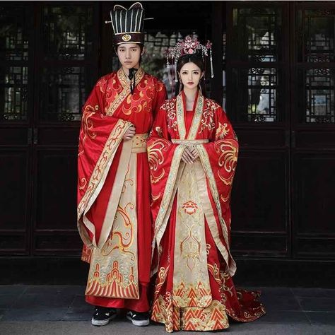 Wedding Hanfu, Ancient Wedding, Tang Dynasty Clothing, Chinese Wedding Dress Traditional, Hanfu Men, Couples Cosplay, Couple Costume, Red Wedding Dress, Chinese Wedding Dress