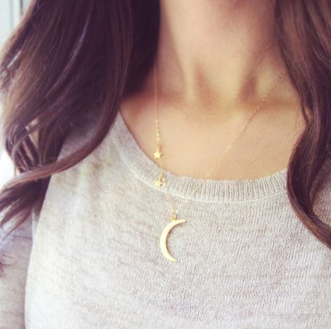 Gold Tone Crescent Moon Pendant Necklace - $3.99. https://www.tanga.com/deals/65569e229350/gold-tone-crescent-moon-pendant-necklace Star And Moon Necklace, Statement Choker Necklace, Moon Pendant Necklace, Star Pendant Necklace, Pearl Jewelry Necklace, Neck Jewellery, Gold Charm Necklace, Moon Star, Moon Necklace