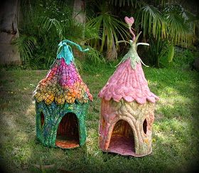 Fairy Tree Stump House, Fairy Things, Felt House, Felt Fairy, Fabric Houses, Fairy Houses, Fairy House, Wet Felting, Peg Dolls