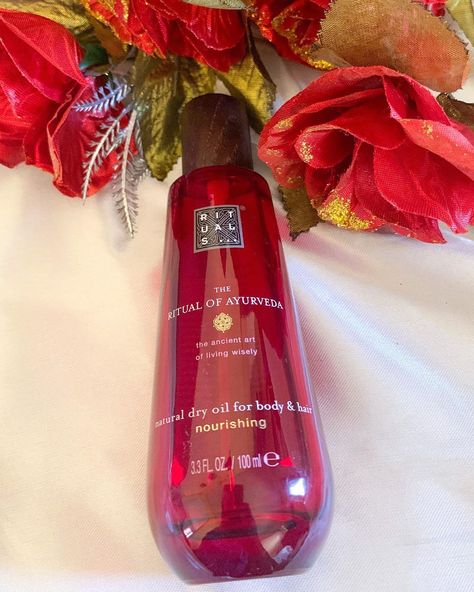 Ash ♡ | Beauty Enthusiast on Instagram: “Today I am sharing one of my favorite body oils, the Ritual of Ayurveda body oil from @ritualscosmetics. 💢I love how I can use this on my…” Ayurveda Hair, Ritual Oil, Body Oils, The Ritual, Dry Oil, Body Hair, Natural Living, Hair Oil, Ayurveda