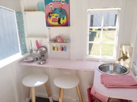 Inside Wendy House Ideas, Playhouse Makeover Inside, Inside Cubby House Ideas, Small Cubby House, Small Playhouse Interior, Cubby House Interior, Play House Interior, Playhouse Interior Ideas, Inside Playhouse