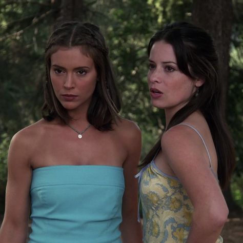 Cole Charmed, Piper Charmed, Phoebe Charmed, Phoebe And Cole, Charmed 1998, Charmed Tv Show, Beverly Hills Chihuahua, Charmed Tv, Holly Marie Combs