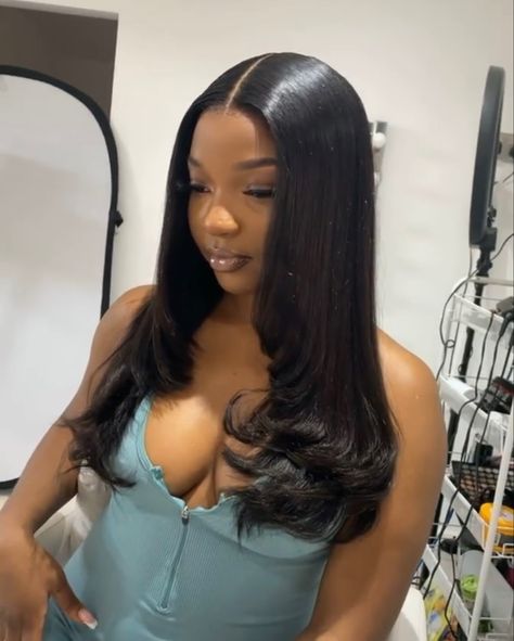 Side Part Layers, Straightened Hair, Black Kids Braids Hairstyles, Frontal Wig Hairstyles, Sew In Hairstyles, Cute Hair Colors, Framing Layers, Quick Weave Hairstyles, Birthday Hair