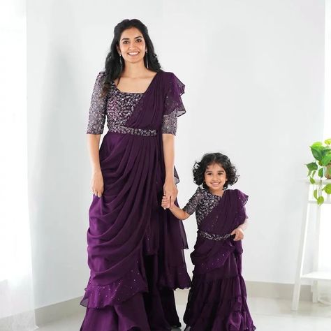 Saree Model Gown, Saree For Birthday Party, Dresses Made From Sarees Party Wear, Mom N Daughter Outfits Indian, Dress With Saree, Blouse Models For Fancy Sarees, Mother Daughter Lehenga, Lehenga Designs For Kids, Photoshoot Dress Ideas