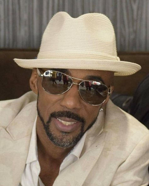 Rnb Singers, Ricky Bell, Prince And Mayte, Ralph Tresvant, New Profile, Hunks Men, Jackson 5, Instagram Happy Birthday, Bobby Brown