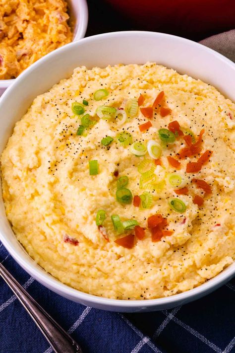 Easy Pimento Cheese, Pimento Cheese Grits, Creamy Cheesy Grits, Cheese Grits Casserole, Grits Casserole, How To Cook Grits, A Southern Soul, Creamy Grits, Cheesy Grits