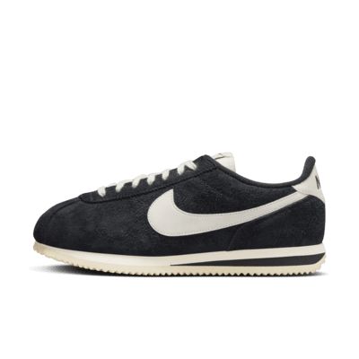 Nike Cortez Vintage Suede Shoes Nike Cortez Vintage, Vintage Nike Shoes, Cortez Nike, Nike Gifts, Suede Shoes Women, Baskets Nike, Nike Vintage, Vintage Suede, Sports Football