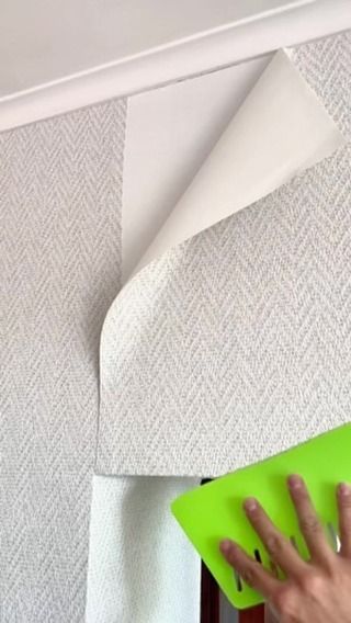 Relaxing Wallpaper, Paste Wallpaper, Wallpapering Tips, Easy Diy Hacks, Diy House Renovations, Diy Crafts Life Hacks, Carpentry Diy, Diy And Home Improvement, Diy Home Furniture