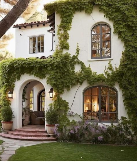 Spanish Style Home Exterior, Spanish Cottage, Modern Spanish Style, Spanish Farmhouse, Stucco Colors, Cali Vibes, Spanish Revival Home, Spanish Modern, Timeless Architecture