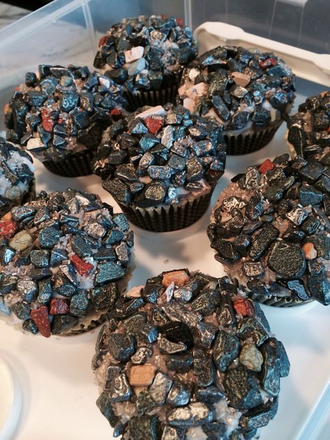 chocolate rock cupcakes! Rock Cupcakes, Mining Birthday Party, Rock Climbing Cake, Climbing Party, Rock Climbing Party, Rock Birthday, Chocolate Rocks, Rock Cake, Boy Birthday Party Themes