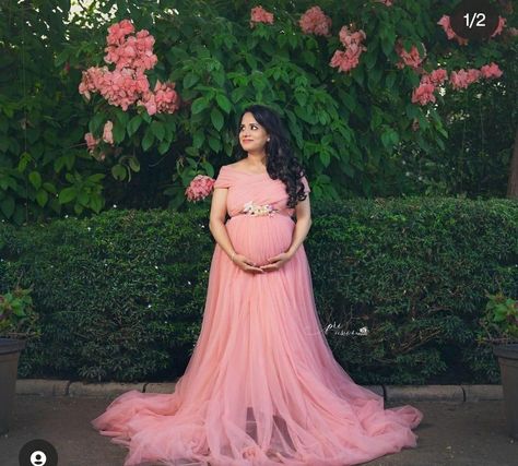 Maternity Gowns Indian, Maternity Shoot Dresses, Maternity Gown Photography, Maternity Dresses Photography, Maternity Photography Poses Outdoors, Cute Maternity Dresses, Maternity Photography Poses Couple, Maternity Photography Poses Pregnancy Pics, Couple Pregnancy Photoshoot