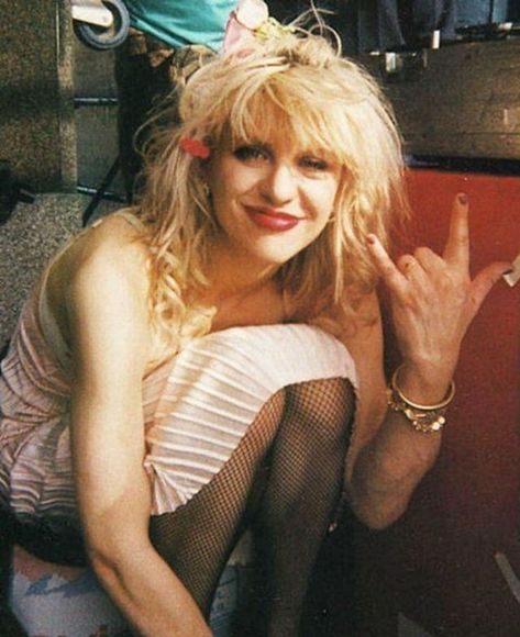 Courtney Love, A Woman, Blonde, Hair