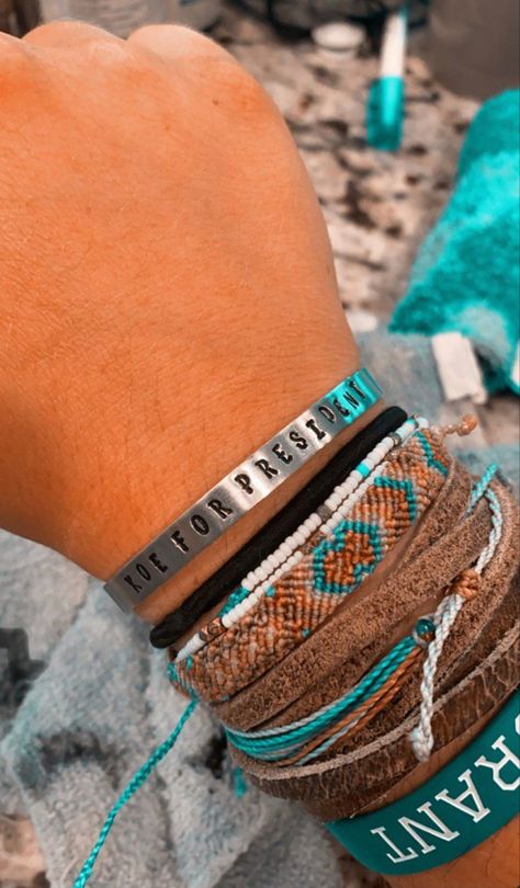 Western Fashion Jewelry, Southern Jewelry, Foto Cowgirl, Rodeo Jewelry, Western Rings, Western Bracelets, Cowgirl Accessories, Southern Outfits, Country Jewelry