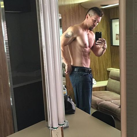 Steve Howey (@stevehowey) • Instagram photos and videos Steve Howey Aesthetic, Steve Howey 90s, Steve Howey Long Hair, Steve Howey Shameless, Greg Sulkin, Shameless Season 1, Kevin Ball, Steve Howey, Shameless Season