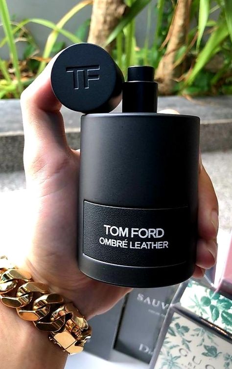 Tom Ford Perfume Men, Fragrances Perfume Men, Perfume Men, Tom Ford Perfume, Best Perfume For Men, Best Fragrance For Men, Perfume Organization, Perfume Floral, Outfits Hombre