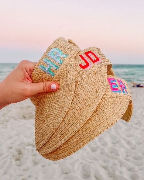 Bachelorette Visors, Beach Bridesmaid Gifts, Girls Trip Gifts Bags, Bach Gift, Beach Bridesmaids Gifts, Bachelorette Party Gift Bag, Girls Trip Gifts, Bridal Bachelorette Party, Clever Gift