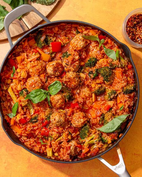 Leftover Meatballs, Meatballs And Rice, Meatball Dinner, Leftover Pork, Meatball Bake, One Pan Dinner, Rice Dinner, Rice Dish, Vegetable Puree