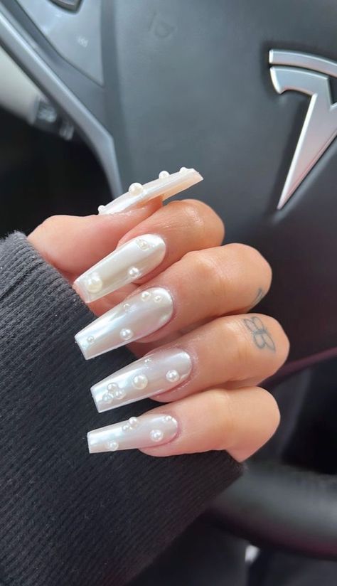 White With Pearls Nails, Pearl Nails With Pearls, Ballerina Nail Inspo Aesthetic, Gel Nails With Pearls, White Acrylic Nails With Pearls, Acrylic Nails With Pearl Stones, Long Pearl Nails, Acrylics With Pearls, Pearl On Nails