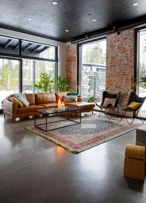 Red Brick Interior Living Rooms, Red Brick Interior, Brick Interior Design, Brick Living Room, Brick Interior Wall, Industrial Office Design, Brick Interior, Concrete Interiors, Modern Rustic Living Room