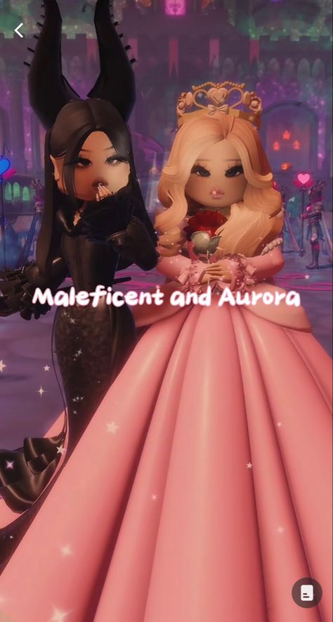 Royal High Disney Princess, Royale High Good Vs Evil, Villain Royale High, Princess Peach Royale High, Matching Royale High Halloween Outfits, Royale High Duo Outfits, Movie Night Royale High, Dark Fairy Royale High Outfit, Royale High Valentines Outfits Ideas