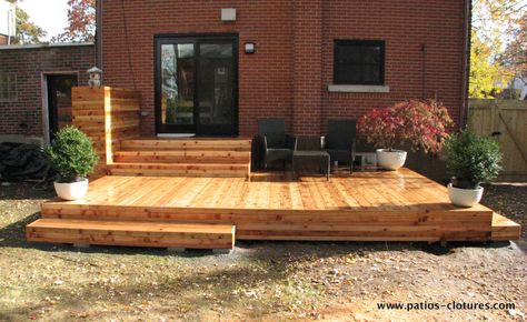 Deck Pelletier | Patios et Clôtures Beaulieu Small Backyard Decks, Backyard Shade, Patio Deck Designs, Wooden Deck, Deck Designs Backyard, House Deck, Decks Backyard, Diy Deck, Backyard Deck