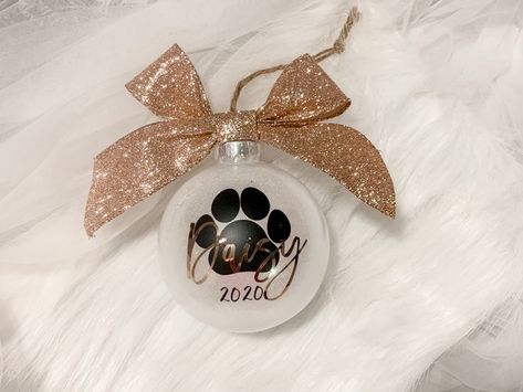 Christmas Paw Print, Dog Christmas Presents, Puppy Christmas, Monday December, Mom Gift Ideas, Glitter Letters, Christmas Puppy, Christmas Inspo, Dog Parents