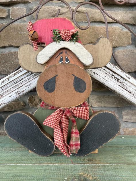 Critter Sitters, Diy Turkey, Moose Decor, Electronics Pattern, Wooden Reindeer, Unfinished Wood Crafts, Diy Snowman, Christmas Wood Crafts, Wood Crafts Diy