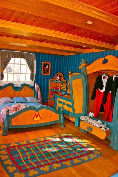 Mickey House, Casa Disney, Disney Bedrooms, Disney World Pictures, Getting Bored, Disney Images, Disney Magic Kingdom, Disney Home, Disney Theme Parks