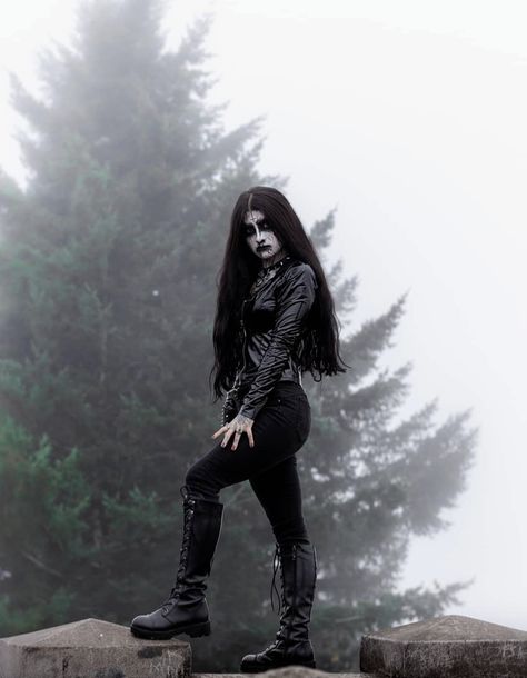 Corpse Paint Black Metal, Metal Girl Outfit, Girls With Long Hair, Metal Outfit, Corpse Paint, Metalhead Girl, Black Metal Girl, Metal Chicks, Black Metal Art