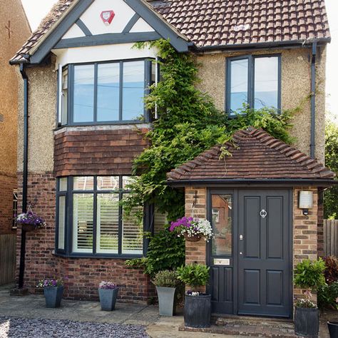 1930s House Exterior Uk, Colour Front Door, Design Front House, Porch Designs Uk, Brick House Front Door Colors, 1930s House Extension, 1930s House Exterior, 1930s House Renovation, Porch Extension