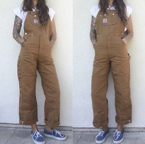 Khaki Overalls Outfit, Tan Overalls Outfit, Khaki Overalls, Dungaree Outfit, Overalls Fashion, Overalls Outfit, Weird Things, Street Look, Work Wear Women