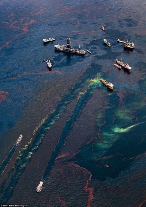 Boats gather near remaining oil platforms near the site of the Deepwater Horizon wellhead, leaving oily wakes as they move through the polluted water. Nearly one third of all U.S. oil production comes from 3,500 such platforms in the Gulf of Mexico Pollution Textiles, Oil Pollution, Gulf Oil, Deepwater Horizon, Landscapes Photography, Oil Platform, Marine Pollution, Ocean Pollution, Save Our Earth