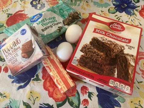 Box Brownie Mix With Pudding, Brownies With Pudding Mix Baking, Pudding Mix Brownies, Brownie Mix Recipes Boxed Easy, How To Doctor Up Brownie Mix Boxes, Chocolate Pudding Brownies, Doctored Brownie Mix Recipes, Doctored Up Brownie Mix Boxes, Doctored Brownie Mix Boxes