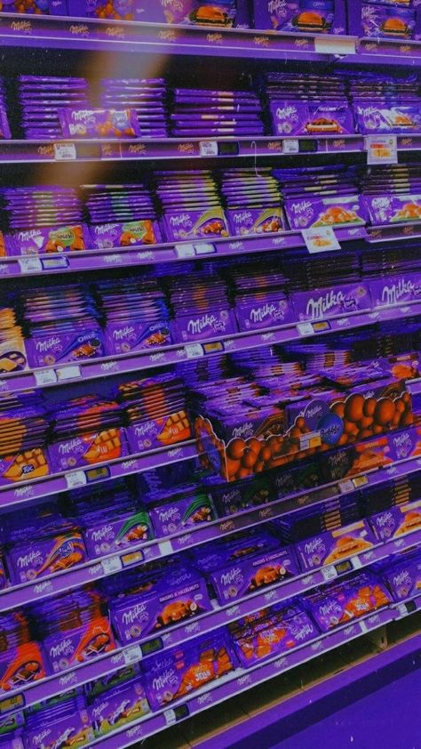 Chocolate Covered Desserts, Milka Chocolate, Dairy Milk Chocolate, Ice Creams, Love Chocolate, Dairy Milk, Roller Coaster, Chocolate Covered, Aesthetic Girl