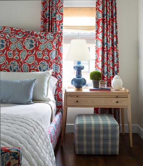 Girls Bedroom Red, Red White And Blue Bedroom, Cheerful Bedroom, Traditional Livingroom, Blue And Cream Bedroom, Light Blue Bedding, Designed Bedroom, Christopher Spitzmiller, Bedroom Orange