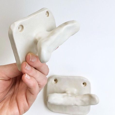 Satin White Ceramic Wall Hooks 🪝 #ceramics #wallhook #ceramichook #pottery #ceramique #ceramica #handmadeceramics #homedecor… | Instagram Ceramic Door Handles, Clay Hooks Diy, Ceramic Wall Hanger, Ceramic Wall Hook, Ceramic Key Holder, Diy Wall Hooks, Ceramic Hooks, Diy Handle, Ceramic Chain