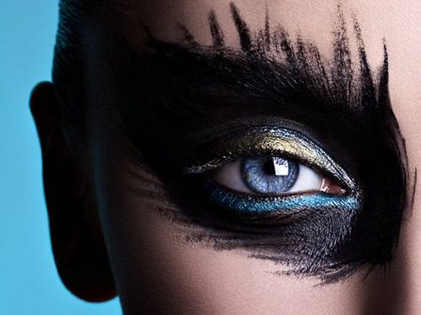 Black Swan Makeup, Bird Makeup, Beauty Fotografie, Fantasy Make-up, Beautiful Eyeshadow, Makeup Blending, Great Pic, Creative Makeup Looks, Eye Makeup Art